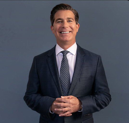 로스 거버 거버 가와사키 최고경영자(CEO). 거버 가와사키 홈페이지